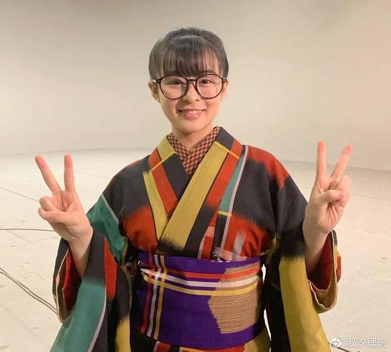 撞脸宇多田光,19岁的森七菜当选日本年度爆红女演员